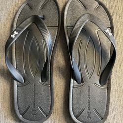 Size 8 Under Armor Flip Flops Men’s 