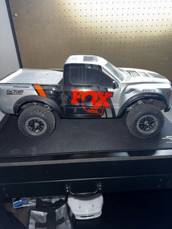 Traxxas slash 2wd 2s Lipo