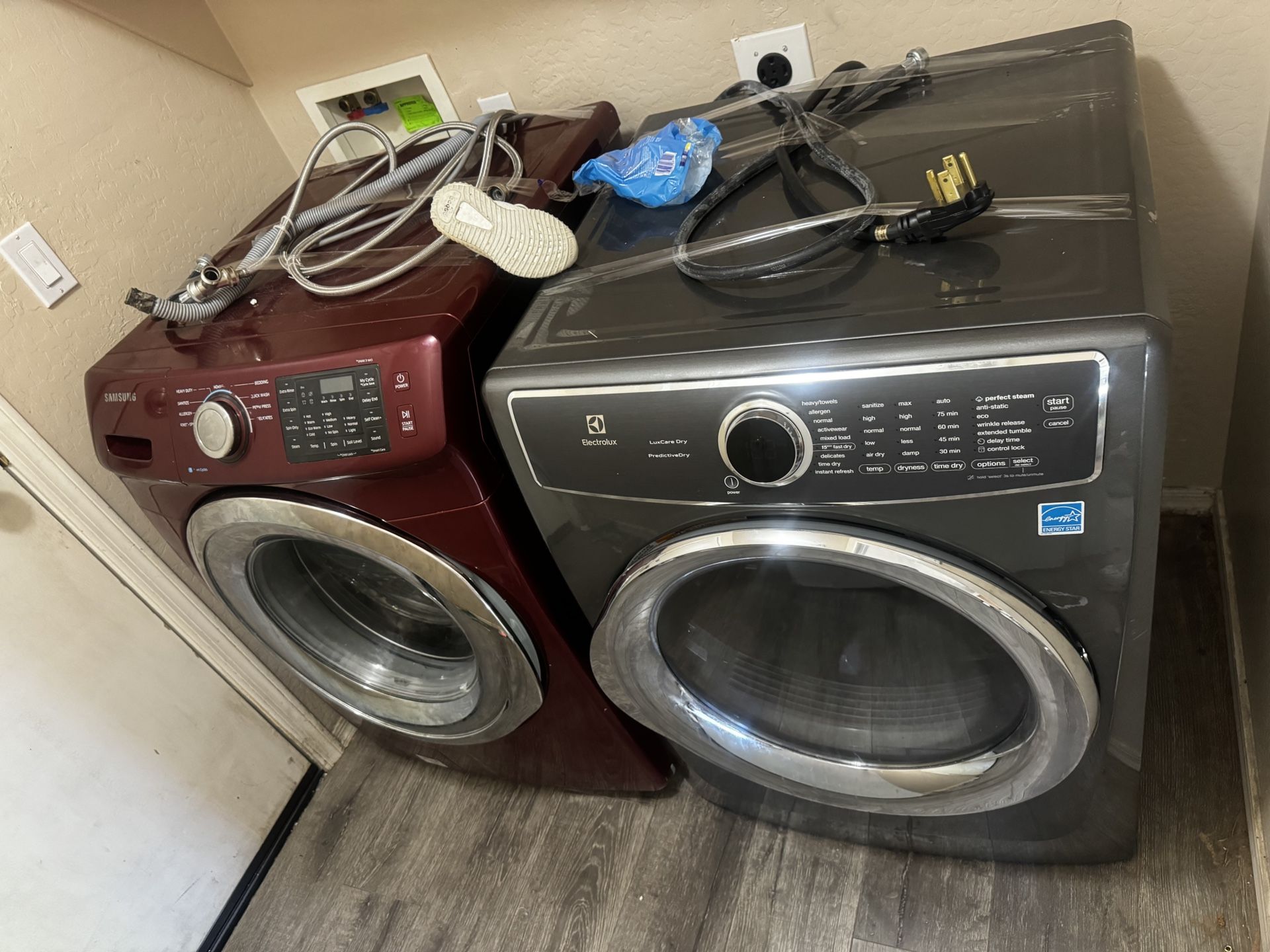 Samsumg Washer And dryer Both Works Great