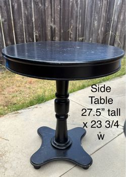 Round Wood side table