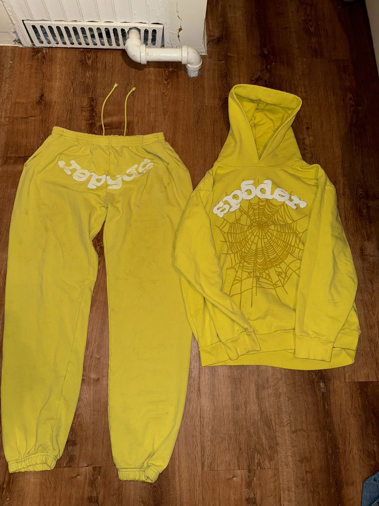 SP5DER YELLOW OG SWEATSUIT PREOWNED AUTHENTIC