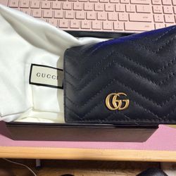 Gucci GG marmont card case and wallet