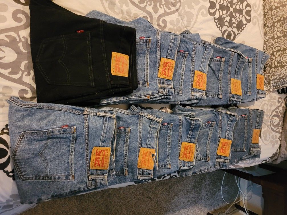 LEVI'S