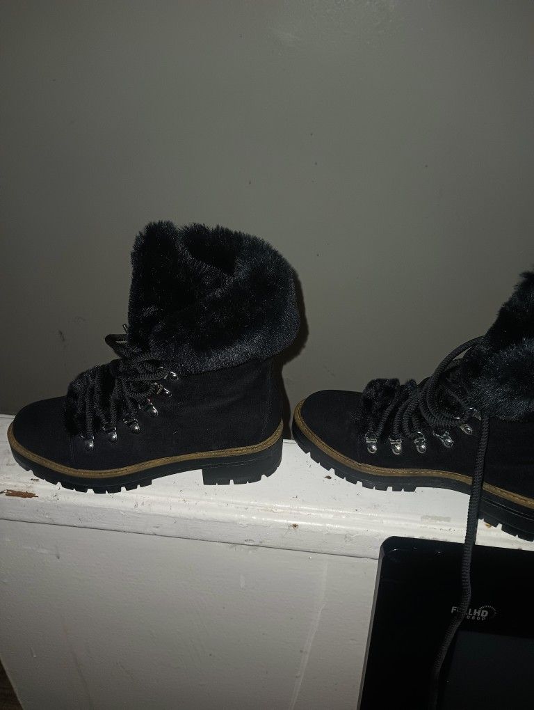 (E SPIRIT) Faux Fur Boots