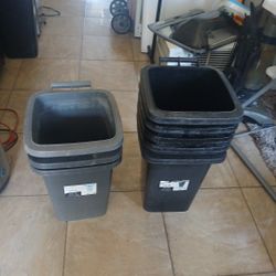 Trash Cans 8 for $25