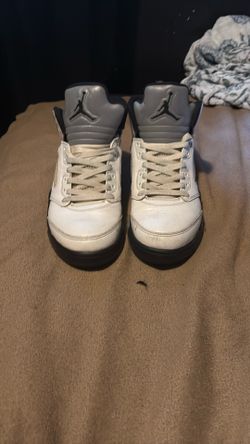 Jordan 5’s white and black 