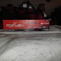 Milwaukee M12 Fuel Insider Extended Reach Box Ratchet 