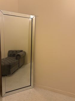 Floor mirror