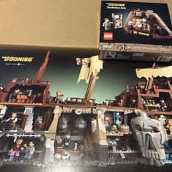 LEGO Goonies NIB