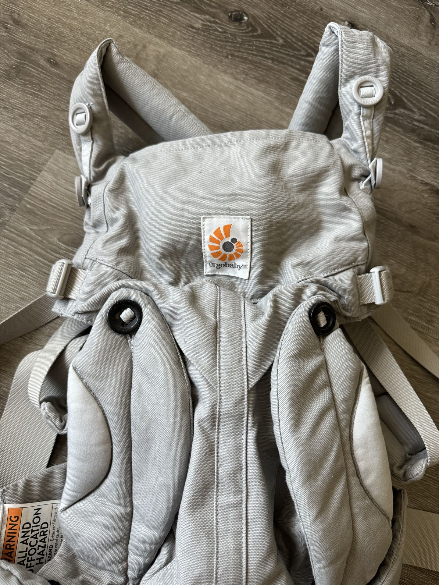 Ergobaby Omni 360 Classic All-Position Baby Carrier for Newborn to Toddler with Lumbar Support (7-45 Pounds),Almost New 