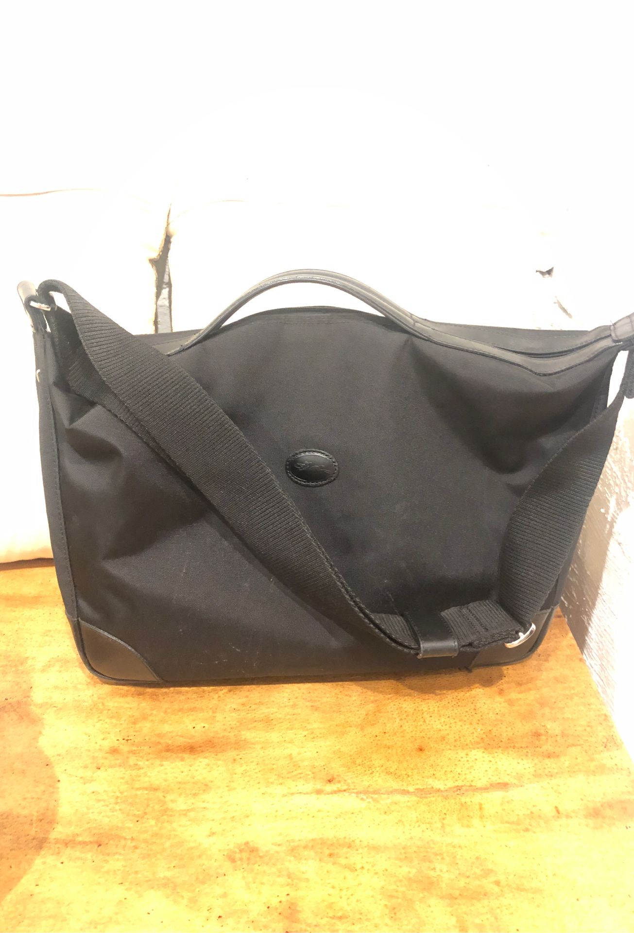 Expandable Longchamp Messenger Bag