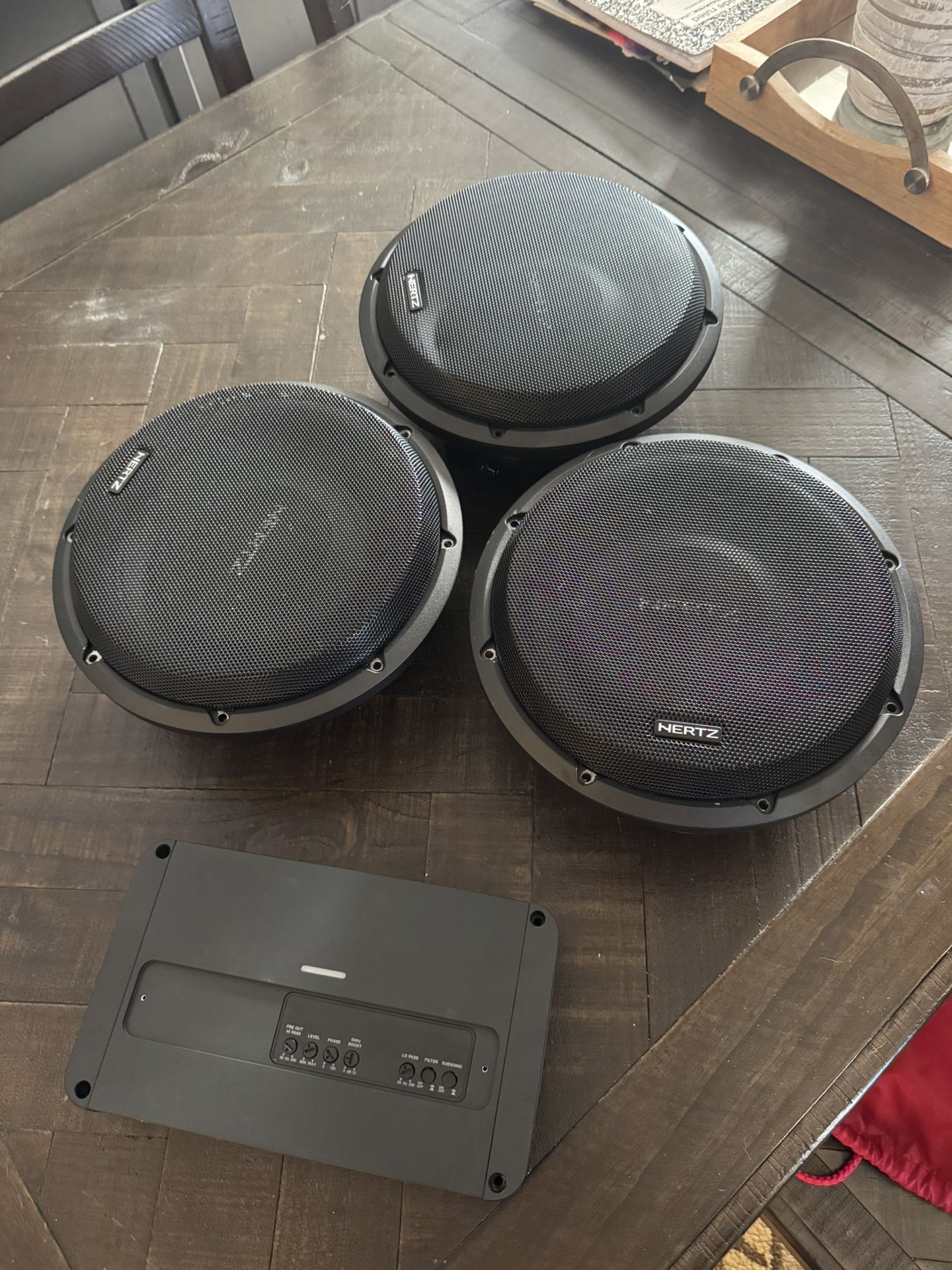 HERTZ - 10 Inch Subs And Amp