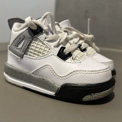 Air Jordan 4 White Cement  (2015)