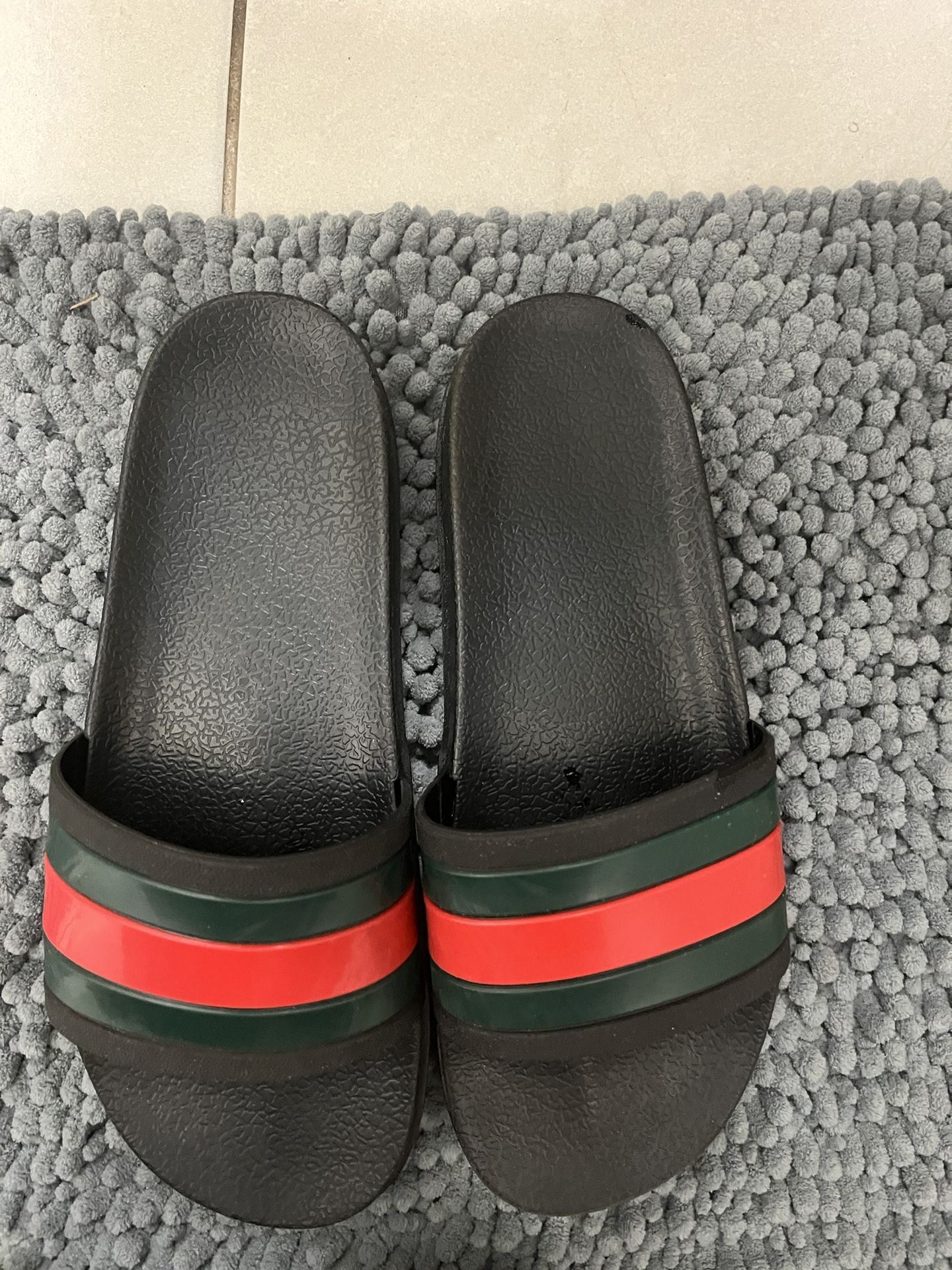 Size 10 Gucci Slides