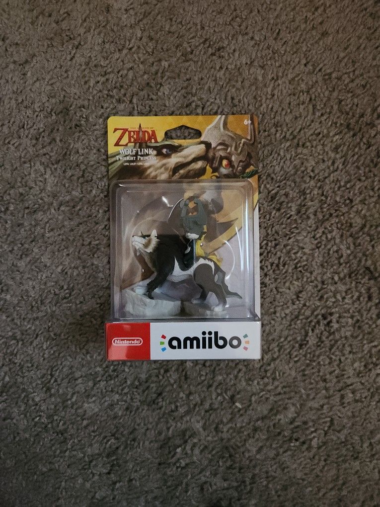 ZELDA WOLF LINK AMIIBO TWILIGHT PRINCESS Brand New SWITCH 2