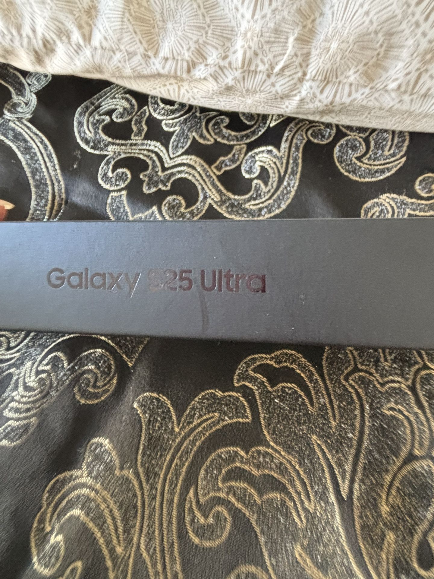 Unopened Samsung Galaxy S25 Ultra 1tb