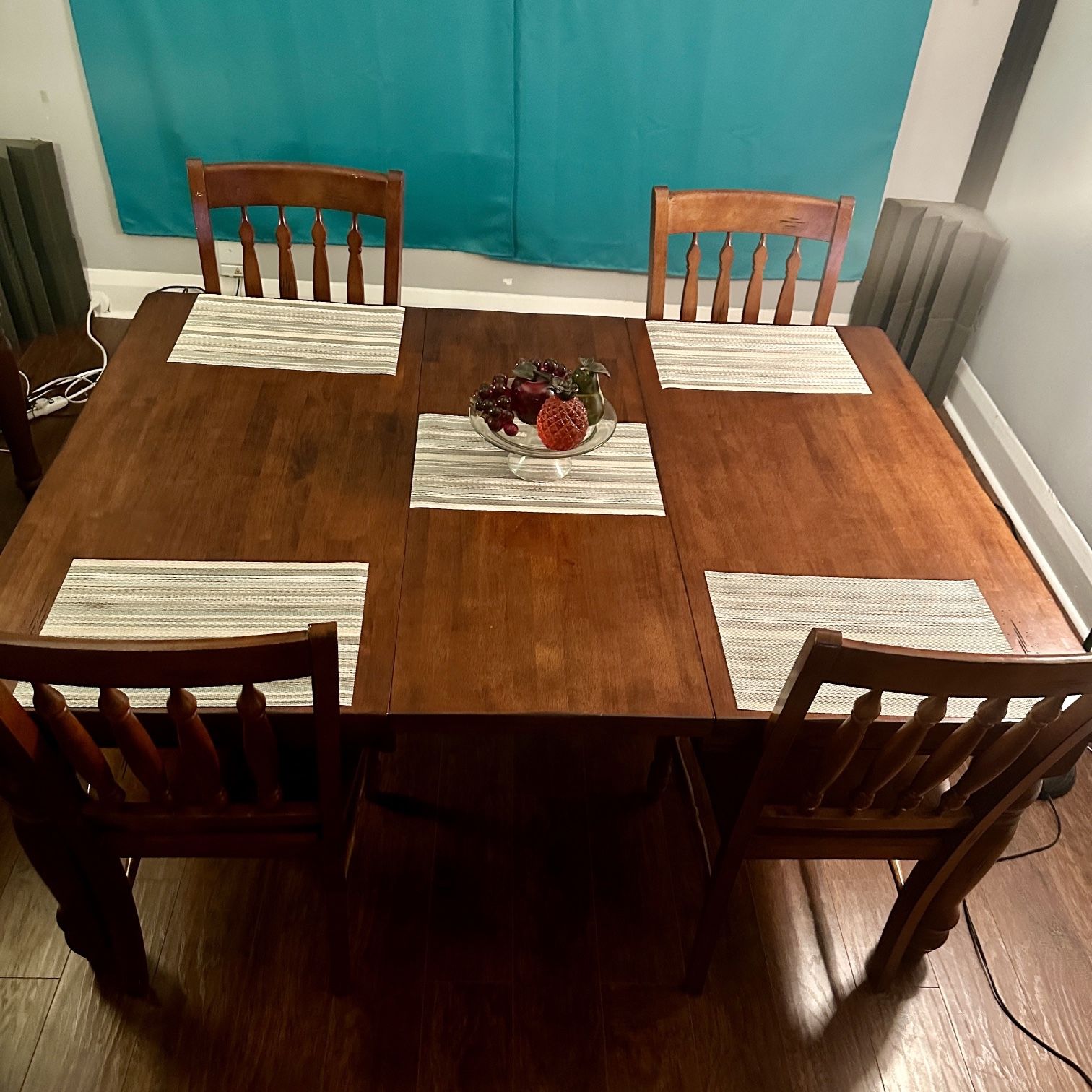 Adjustable Wooden Dining Room Table 49x66x30