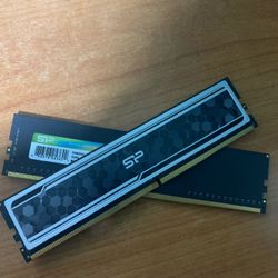 16gb Of Silicon Power Ram