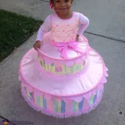 ORNATE TIERED BIRTHDAY DRESS SIZE SMALL 7-8