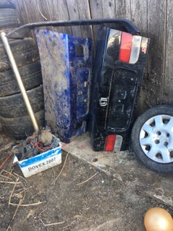 99 Civic SI Trunks $75 Each 