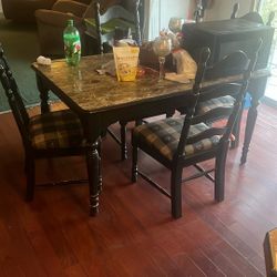 Kitchen Table With 4 Chairs
