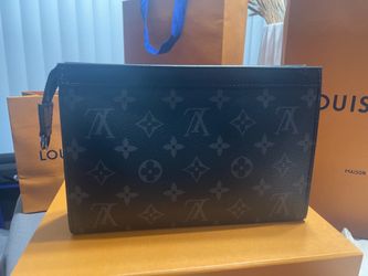 Men’s Louis Vuitton  crossbody