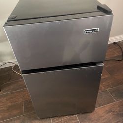 Magic Chef Mink Fridge