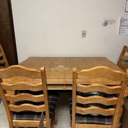4-8pc Table