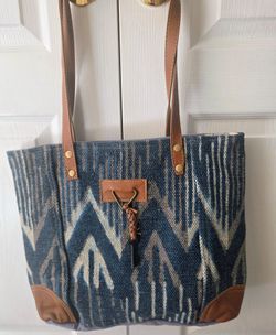 Myra Bag