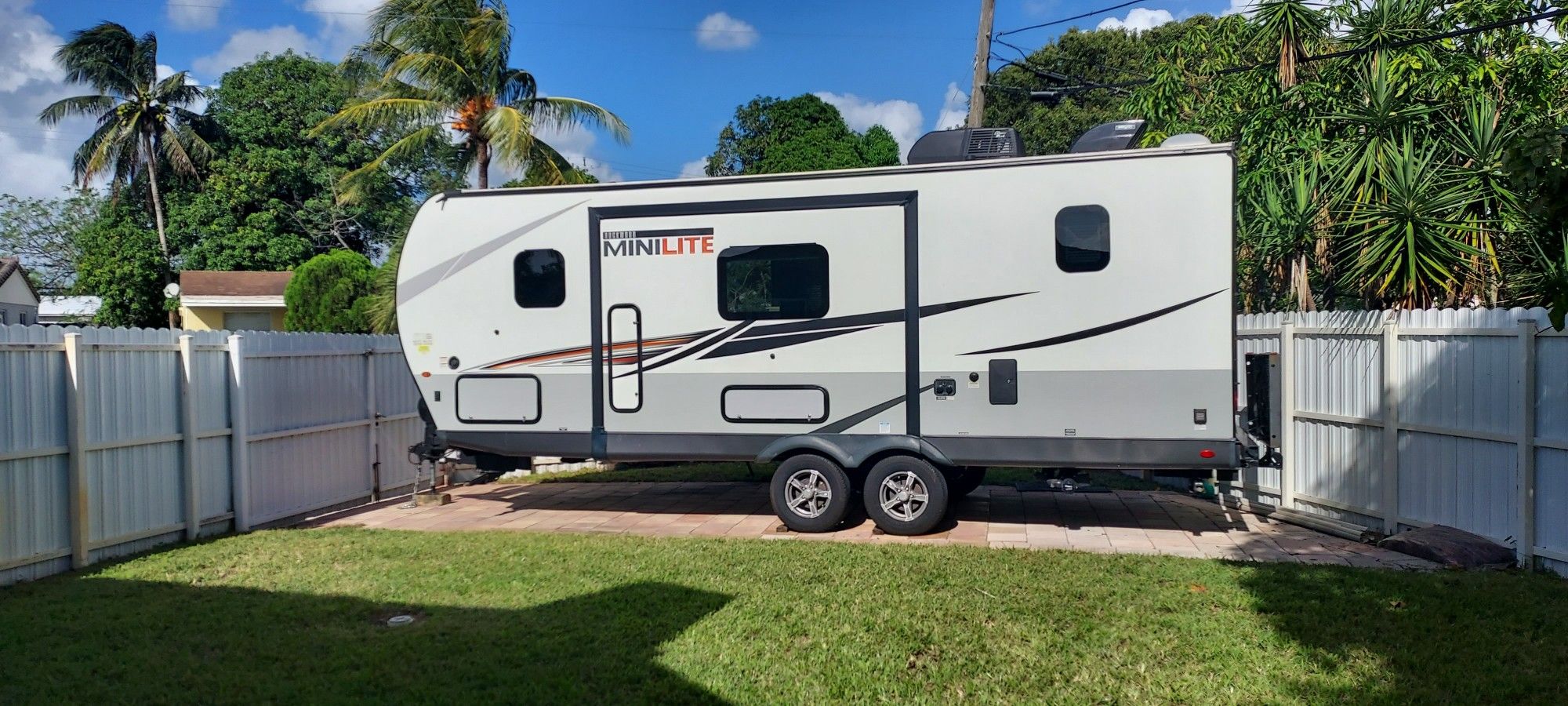 2021 Rockwood 2509 Mini Lite