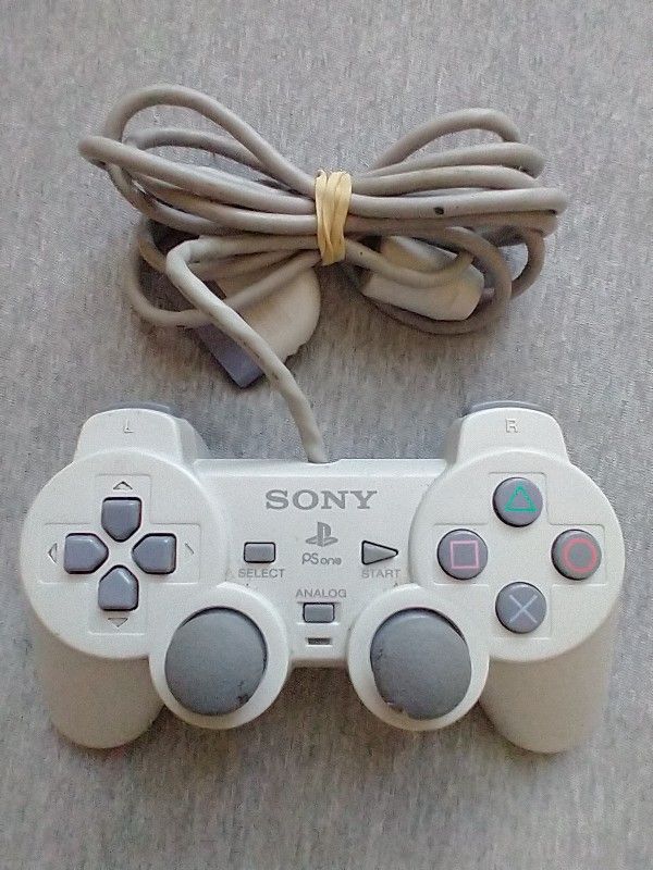 Vintage Playstation Dual-Shock Wired Controller PS1