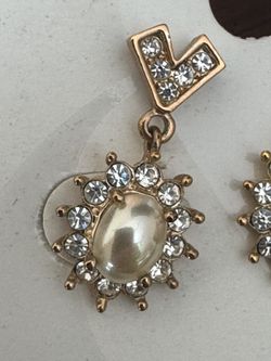 Pearl & Gold Tone Pierced Earrings