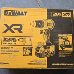 DEWALT
XR 20-volt Max 1/2-in Kevless Brushless Cordless Drill (1-5 ah Batteries Included