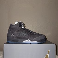 Nike Air Jordan Retro 5 “Wolf Grey” GS Size 7Y/8.5W