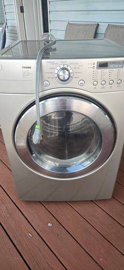 LG Electric Dryer 7.3 cu ft