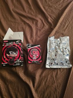 Miniso Persona 5 Surprise Box Figure – Crow