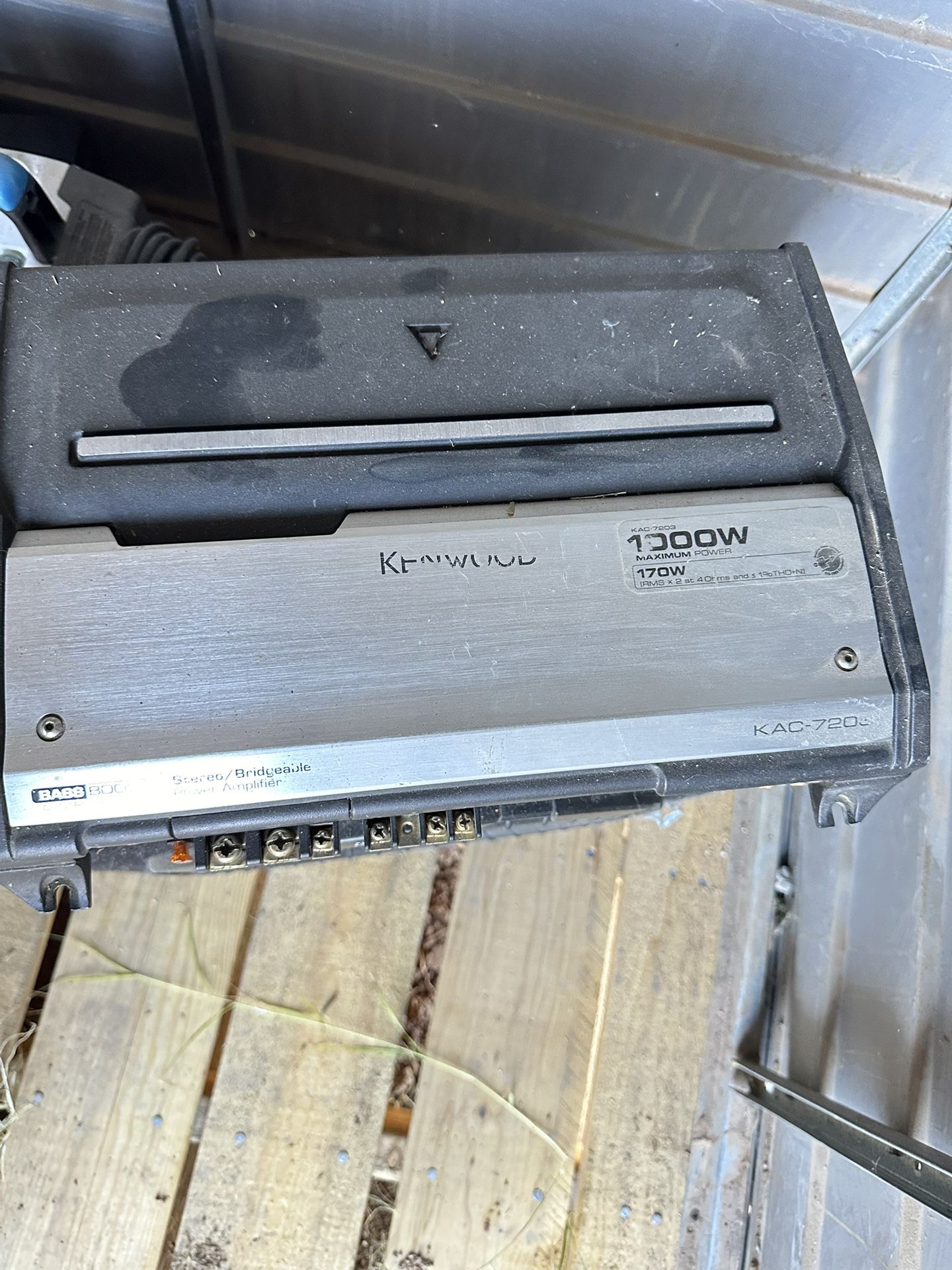 Amplificador Kenwood 1000w Y Bajo Kicker 10"