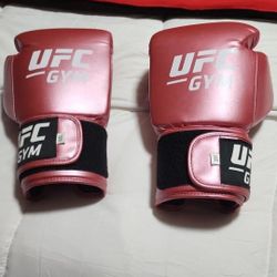 NEW UFC PINK GYM BOXING GLOVES