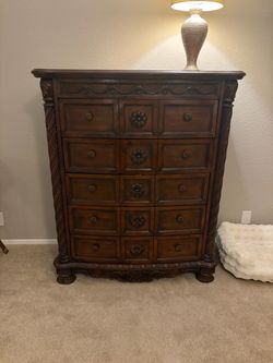 Dresser