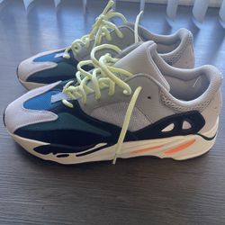 Yeezy Waverunner 700 – Size 11 – BRAND NEW 