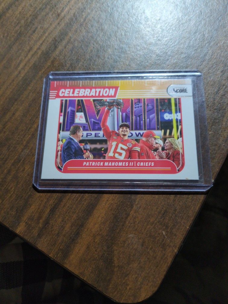 PATRICK MAHOMES. FOOTBALL CARD