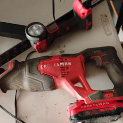 Craftsman Sawzall With Battery And Flashlight