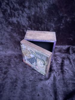 Vintage Jewelry Box 