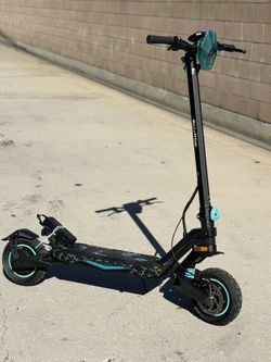 Scoothop Electric Scooter for Adults, 35 mph Peak Motor, 1600W, 25 Mile Range, 10" All-Terrain Pneumatic Tires, 265 Lb Max Load, Foldable E-Scooter fo