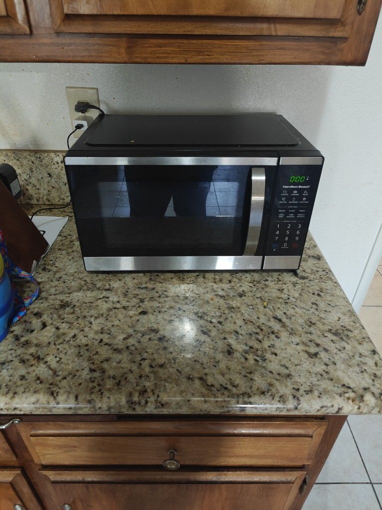 Hamilton Beach Microwave