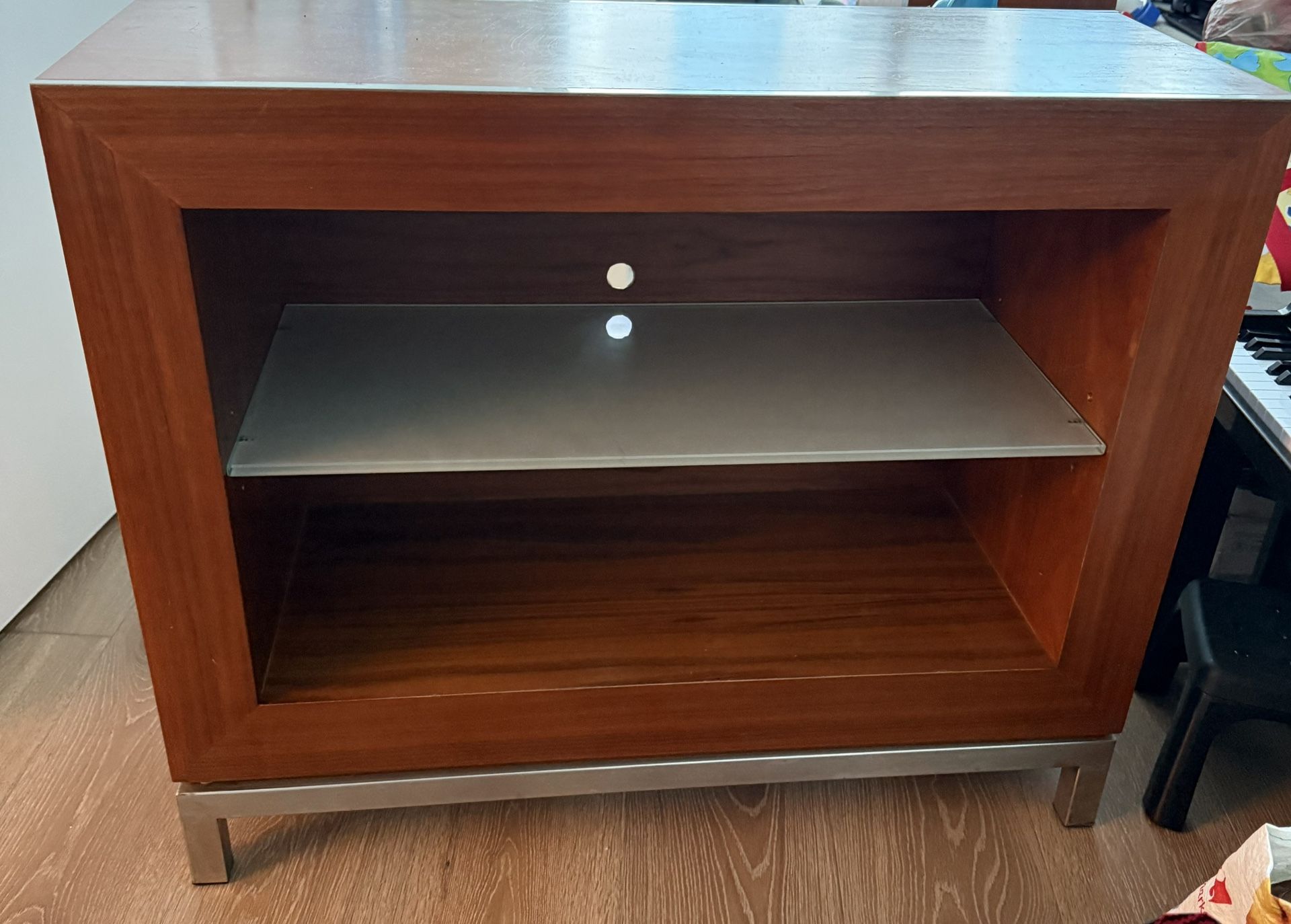 2 TV Stands 