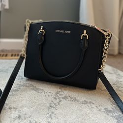 Michael Kors Cross Body 