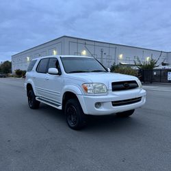 ✅Toyota Sequoia 2006 $6,000