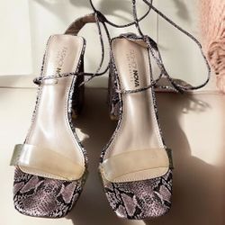 Fashion Nova_Basic Pink Heels