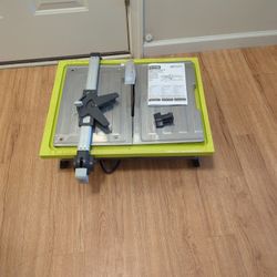 RYOBI Tabletop 7 in Tile Saw 4.8 Amp Corded w Miter Guide Compact Wheel Wrench

